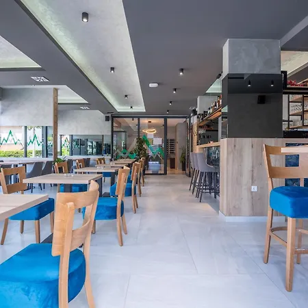 아파트 The Forest Club & 즐라티보